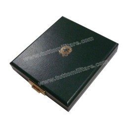 Parure Commendatore Dama OMRI Modello di Conformità