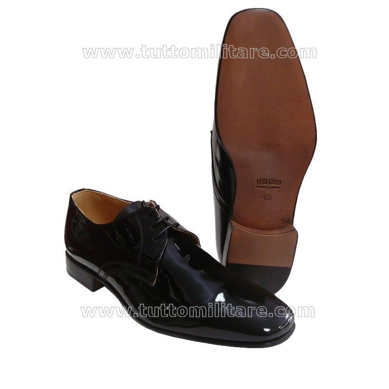 Scarpe Lucide Nere in Vernice