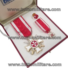 Dettaglio del Cofanetto Cavaliere Merito Melitense con Spade SMOM